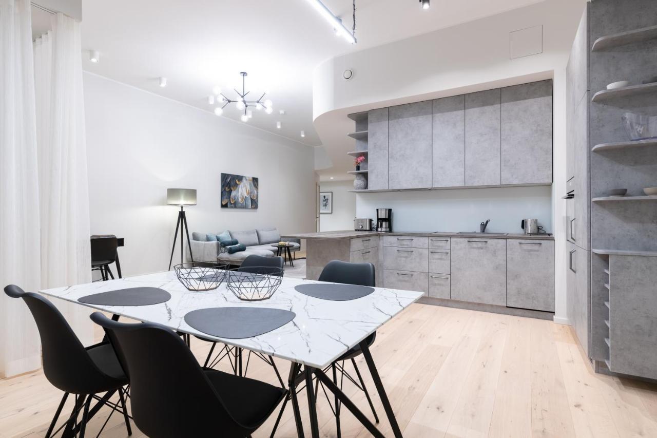 Dashaus 2 Bedroom Apartment タリン エクステリア 写真