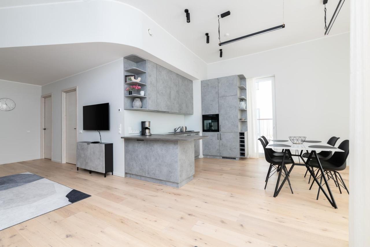 Dashaus 2 Bedroom Apartment タリン エクステリア 写真