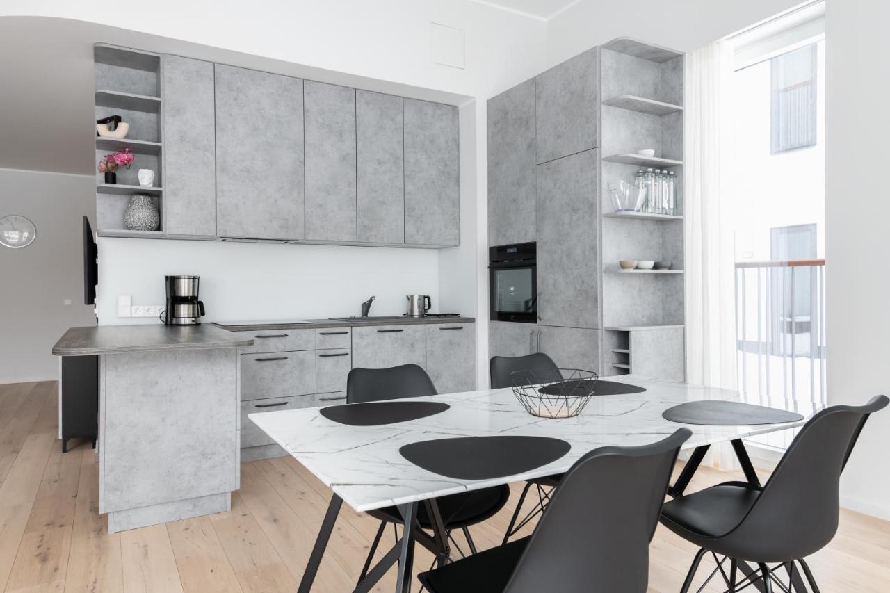 Dashaus 2 Bedroom Apartment タリン エクステリア 写真